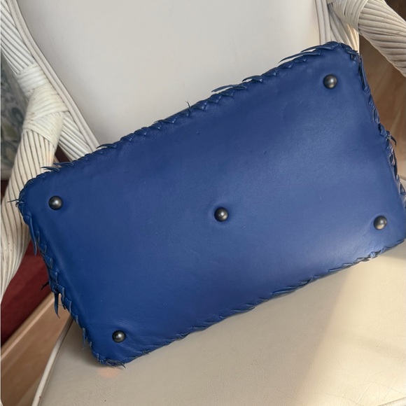 BOTTEGA VENETA Tiina Royal Blue Lambskin Shoulder Bag. MED. Like New! RT $2800 - Picture 6 of 15